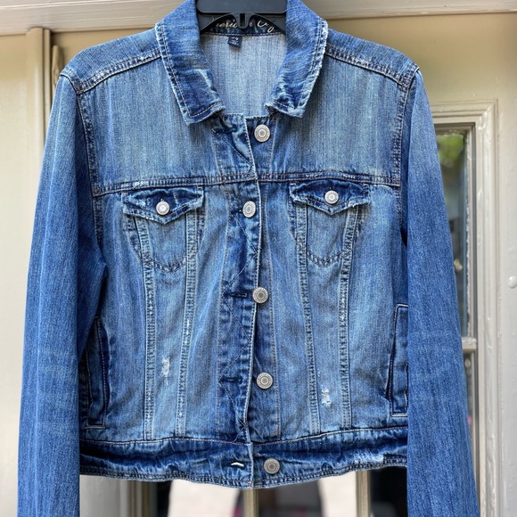 American Eagle Outfitters Jackets & Blazers - American Eagle, XL/L cropped jean jacket
